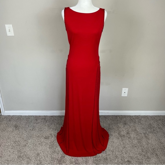MAGGY LONDON BLACK LABEL BOAT NECK BEADED GOWN WITH TRAIN IN RED SIZE 8 - Picture 5 of 16